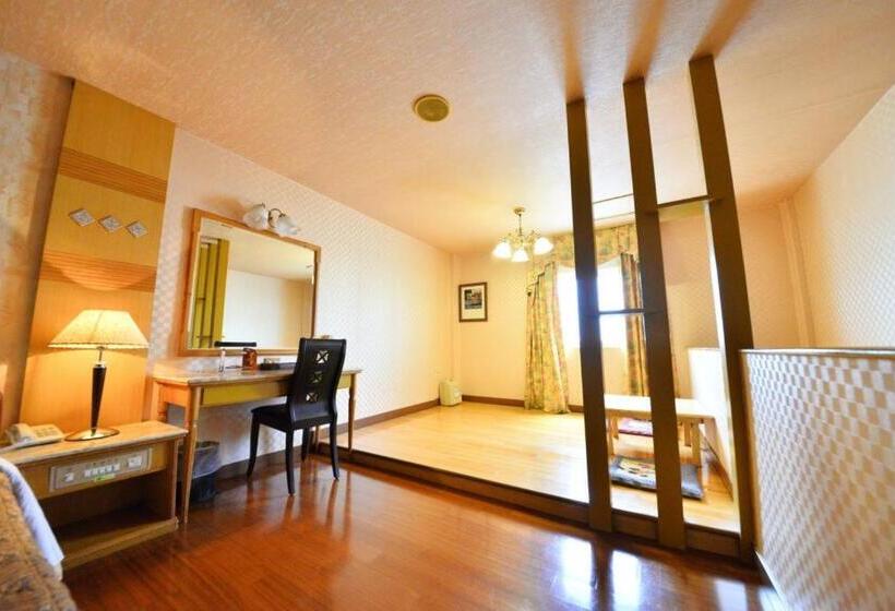 اتاق استاندارد با وان آب گرم, Paiwei Motel