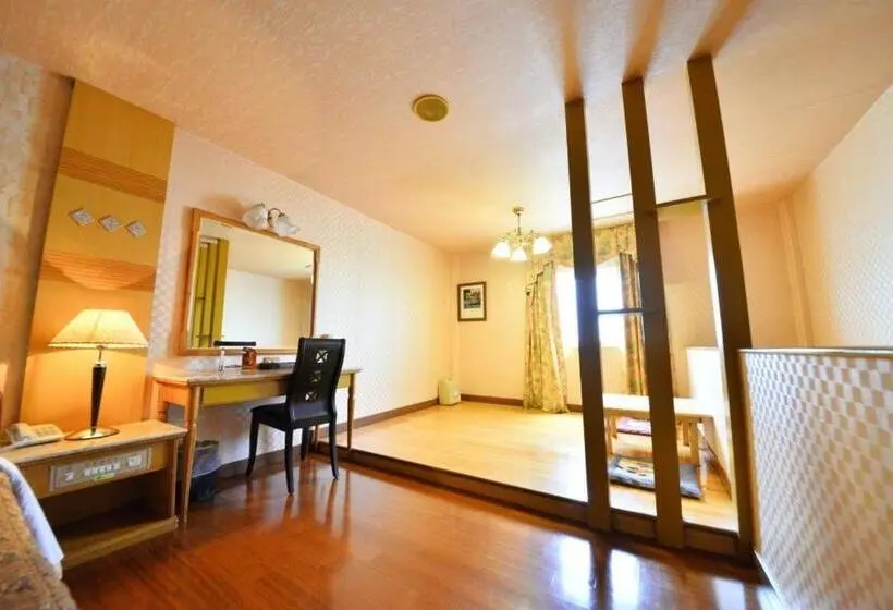 اتاق استاندارد با وان آب گرم, Paiwei Motel