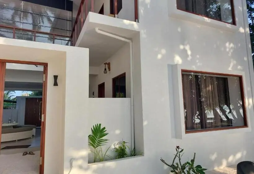 اتاق لوکس با چشم‌انداز دریا, Comfy Cool Breeze By Emzaz