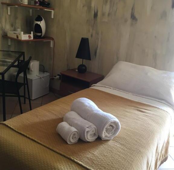 חדר סטנדרט יחיד, B & B La Guesthouse