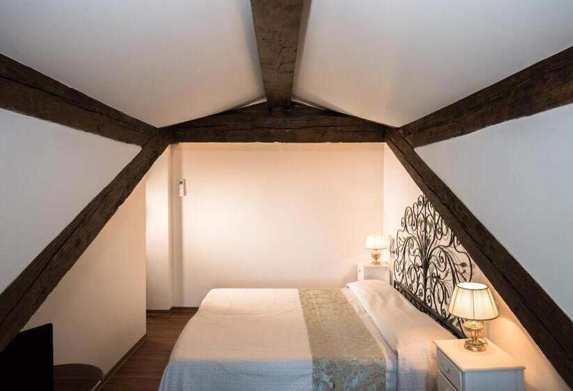 キングサイズベッドのスーペリアルーム, Ca' Settecento Villa Cavazza Querini