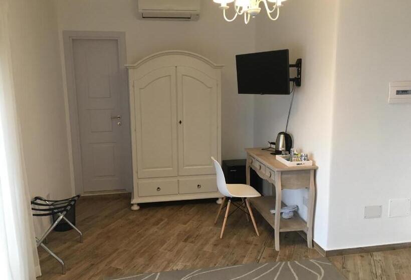 Номер Superior с Террасой, City Garden Guest House