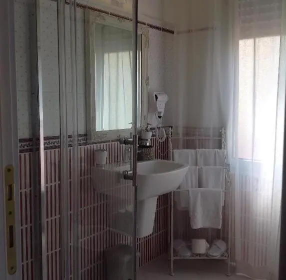 バルコニー付きスーペリアルーム, City Garden Guest House
