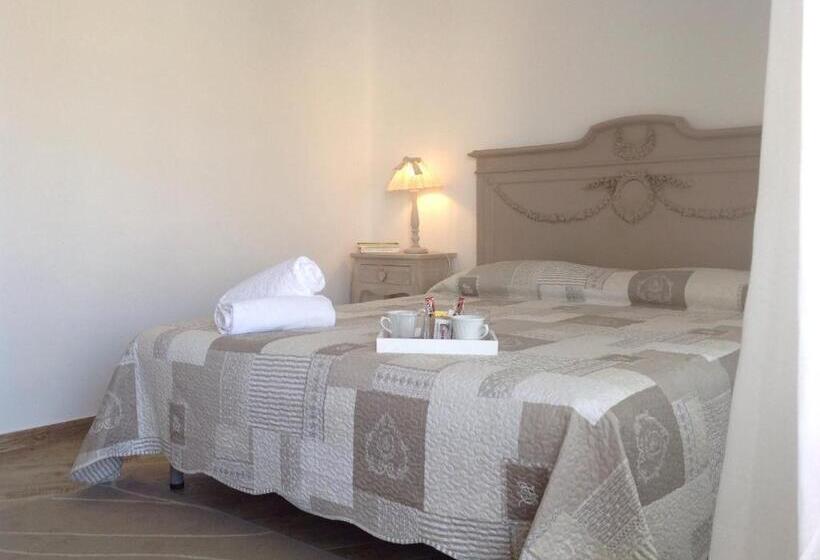 غرفة سوبيريور مزودة بشرفة, City Garden Guest House