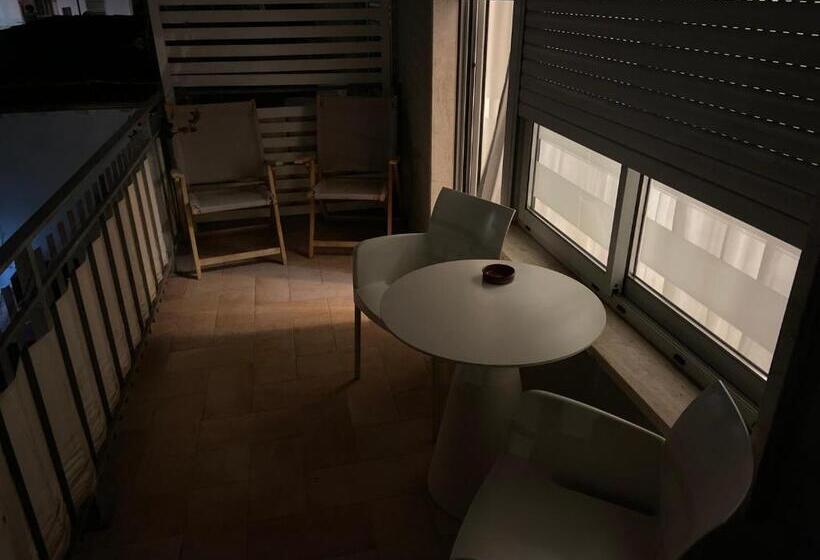 バルコニー付きスーペリアルーム, City Garden Guest House