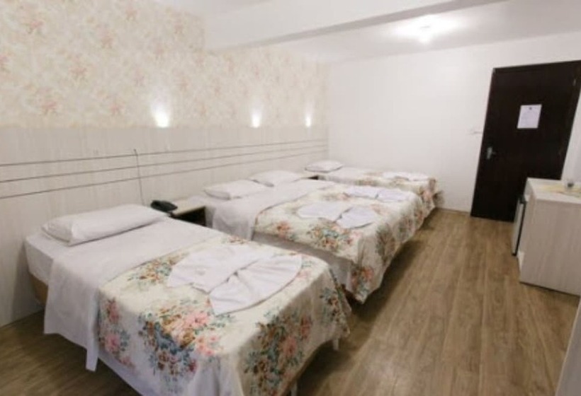 Четырехместный Номер Стандарт, 13 Linden