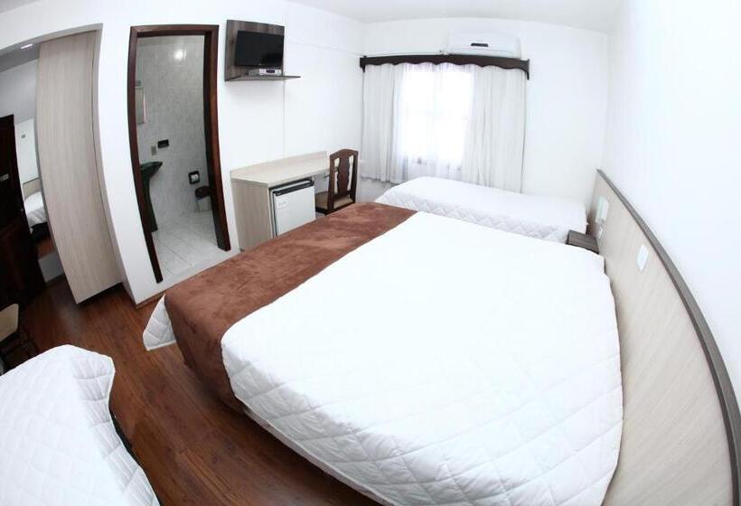 Четырехместный Номер Стандарт, Alpenrose