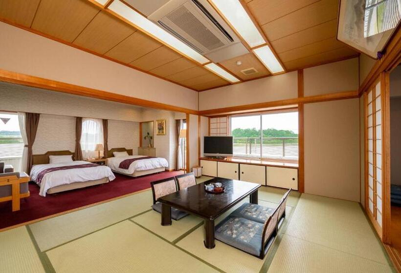 جناح عائلي, Awarakitagata Onsen Kohanso Hanayurari