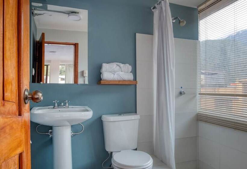 غرفة قياسية, Socialtel Baños   Formerly Selina Baños