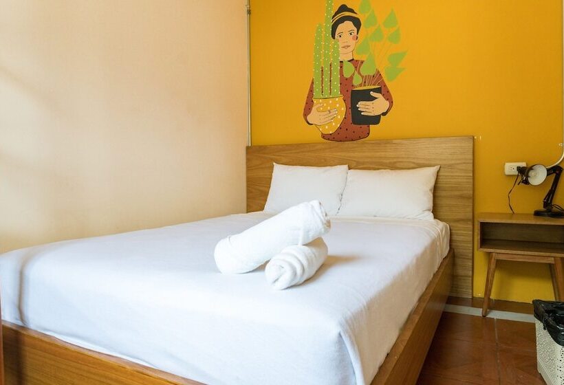 Номер Базовый Совметсный Санузел, Socialtel Baños   Formerly Selina Baños