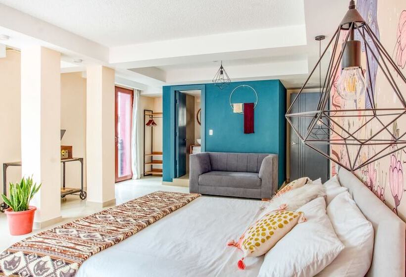 סוויטה, Socialtel Baños   Formerly Selina Baños