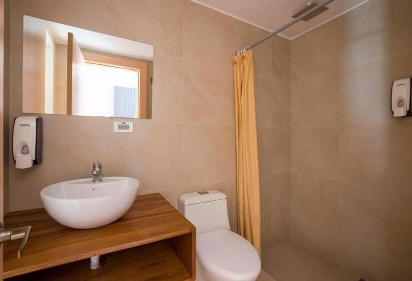 חדר משפחתי, Socialtel Baños   Formerly Selina Baños