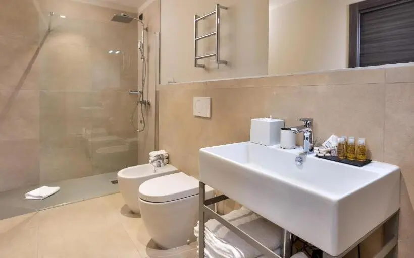 3-Bett-Standardzimmer, The Cube