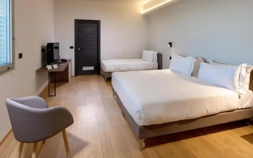 3-Bett-Standardzimmer, The Cube