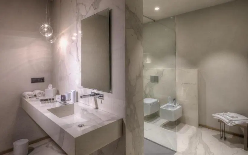 Suite, The Cube