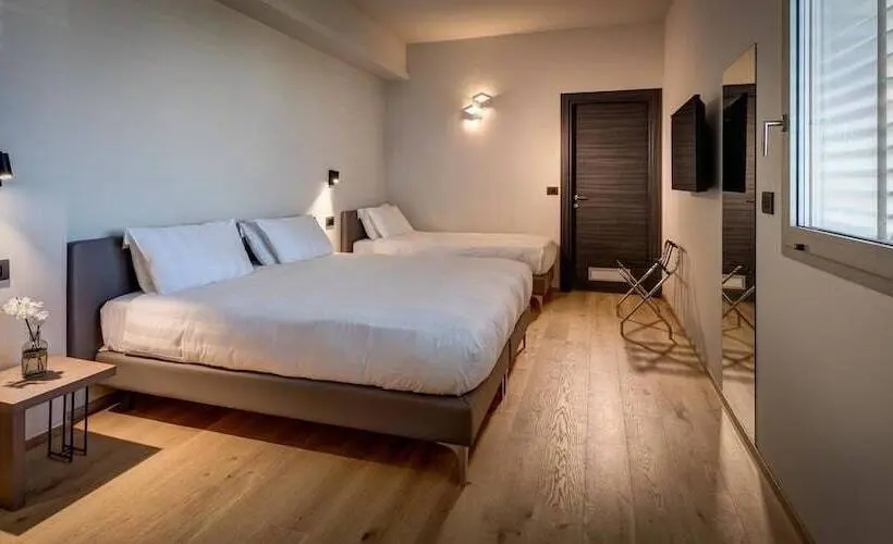 3-Bett-Standardzimmer, The Cube