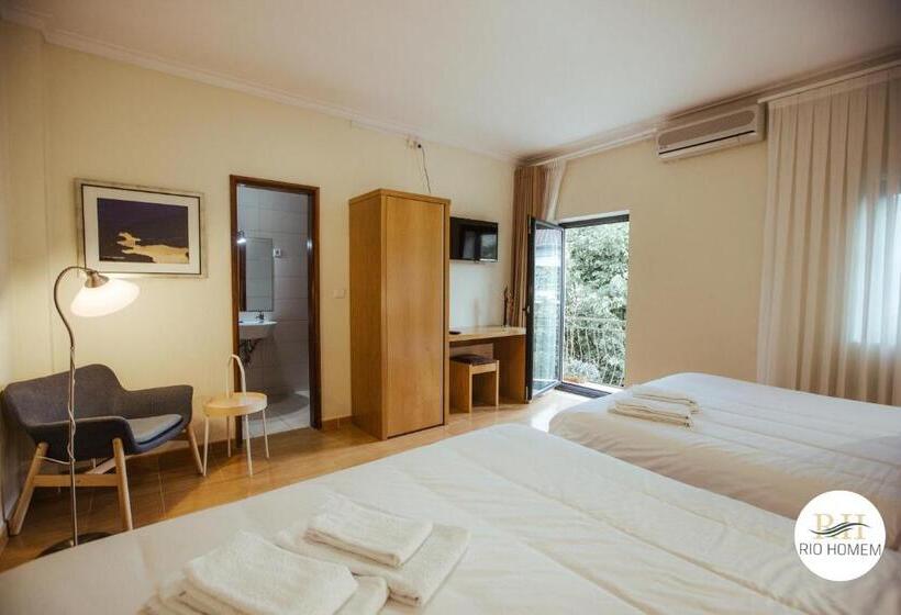 غرفة قياسية رباعية, Rio Homem