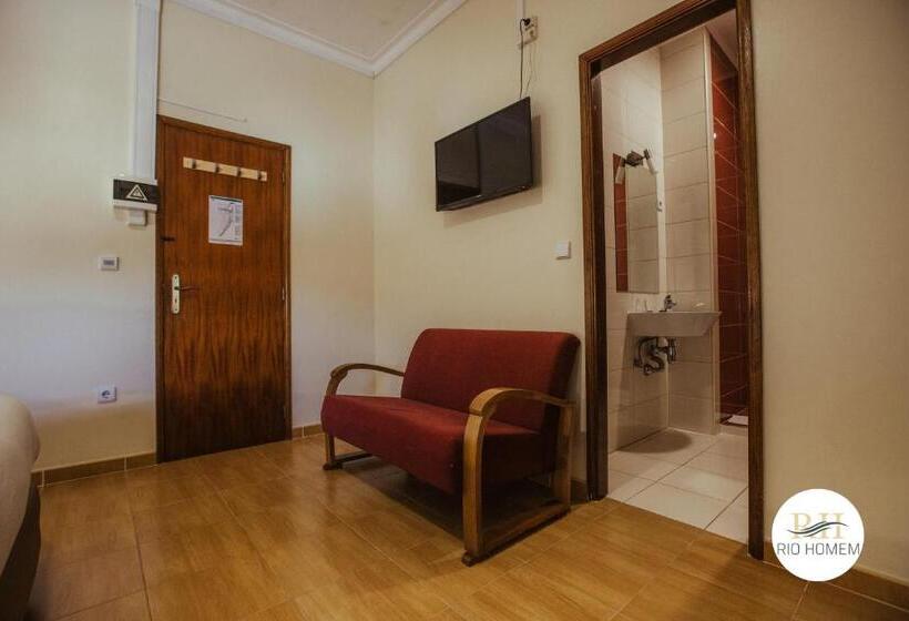 غرفة قياسية ثلاثية, Rio Homem