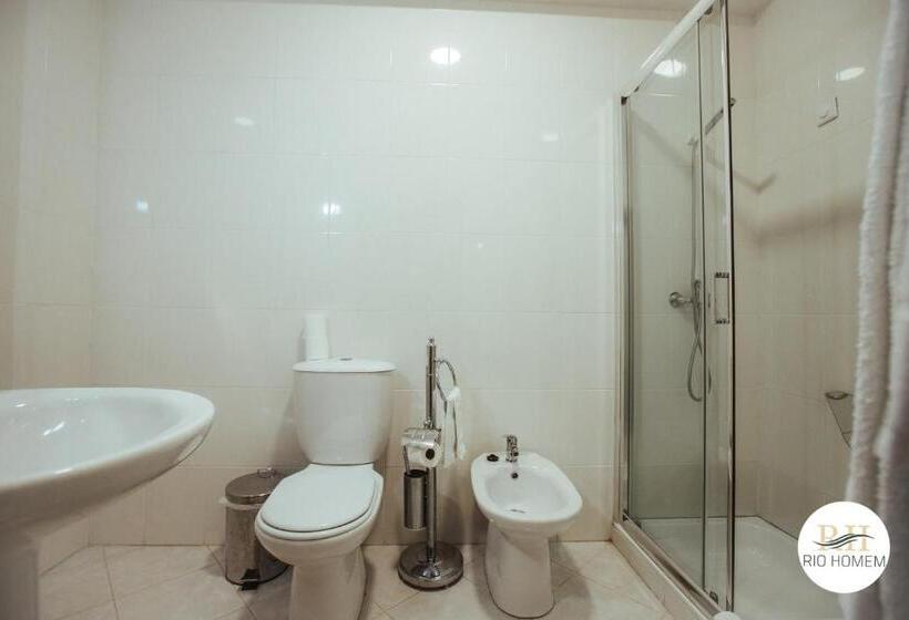 غرفة قياسية ثلاثية, Rio Homem