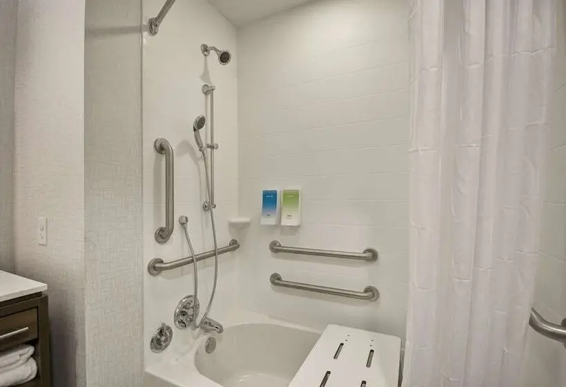 身障者適用スイートルーム, Home2 Suites By Hilton Blue Ash Cincinnati