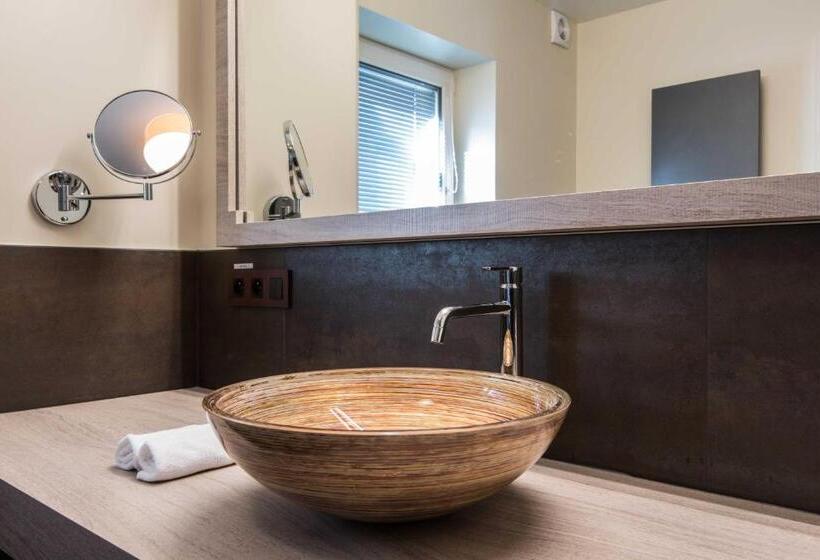 小型套房, Koru Hôtel & Private Wellness