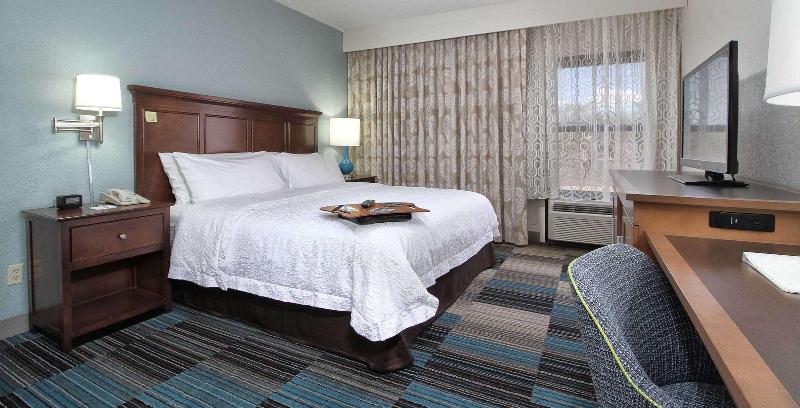 חדר סטנדרט לשלושה עם מרפסת, Nord Est