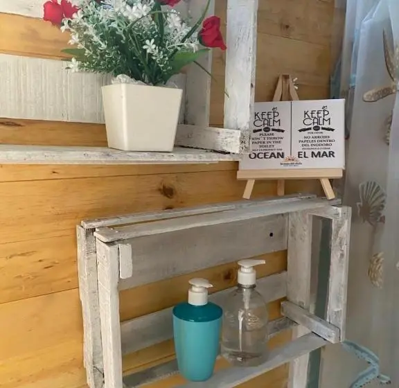 ファミリールーム, Pura Vida Baru La Casa Del Cholo