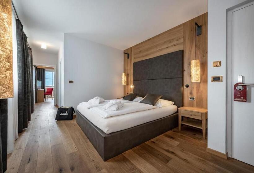 山の見えるジュニアスイート, Sunnwies