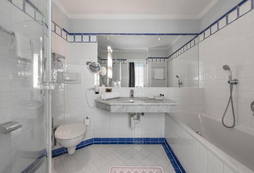 山の見えるジュニアスイート, Sunnwies