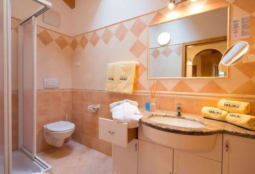 کلبه ییلاقی, Vidor Resort