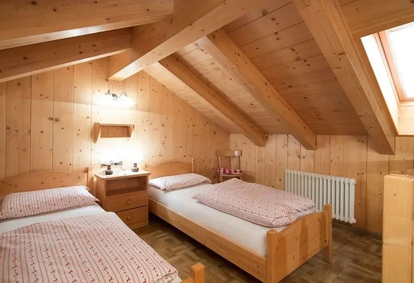 کلبه ییلاقی, Vidor Resort