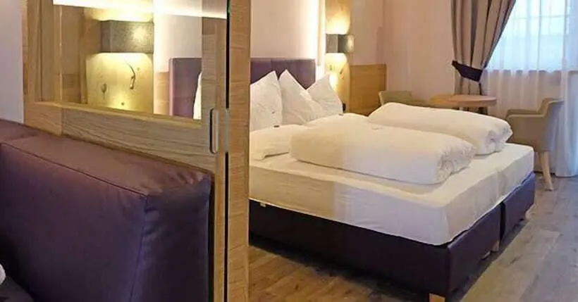 سوییت خانوادگی, Vidor Resort