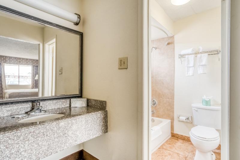 اتاق استاندارد با تخت بزرگ, Oyo Hotel Alexandria La Hwy 165