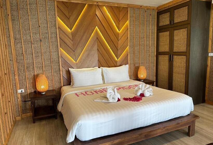 자쿠지 스위트, Adarin Beach Resort