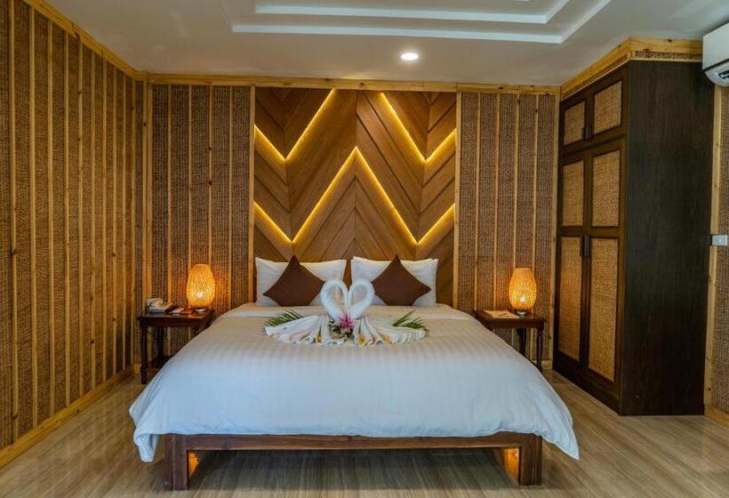 자쿠지 스위트, Adarin Beach Resort