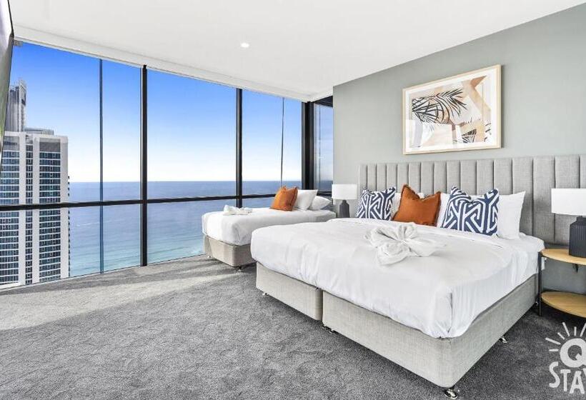 شقة 4 غرف, Circle On Cavill   Apartment Stay Private