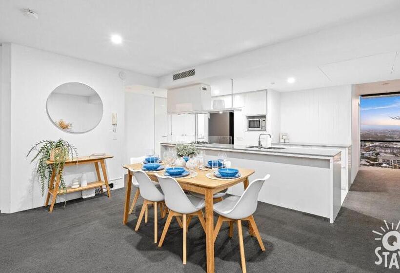 شقة 3 غرف, Circle On Cavill   Apartment Stay Private