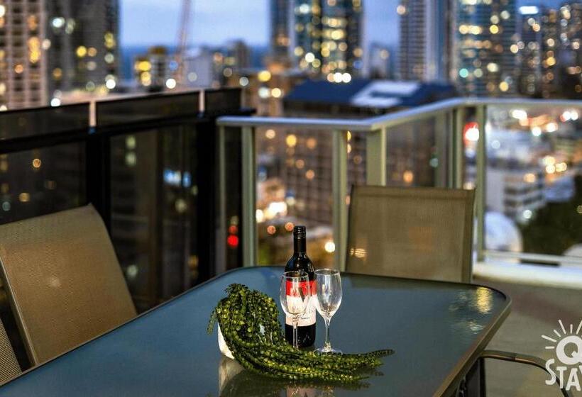 침실 3개 아파트, Circle On Cavill   Apartment Stay Private