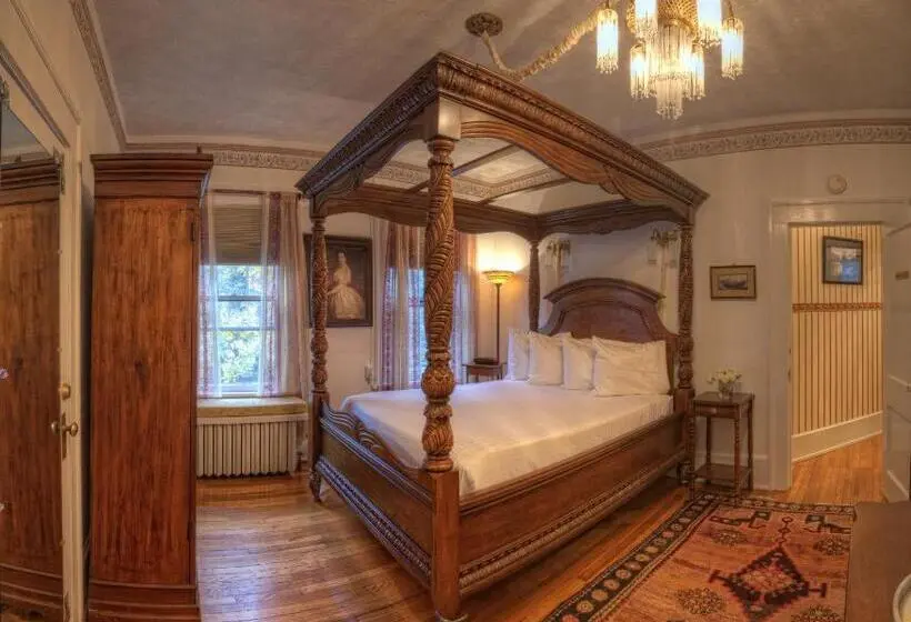 バルコニー付きデラックスルーム, Bluefield Inn, A Select Registry Propery