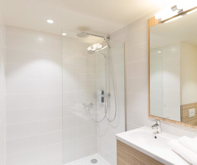 스탠다드 룸, Campanile  Metz Centre Gare