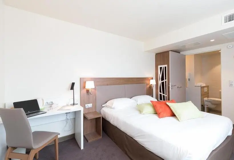 スタンダード4人部屋, Campanile Metz Centre Gare