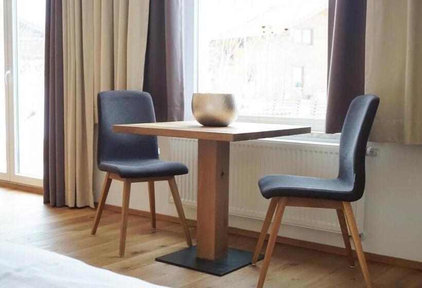 Люкс Повышенной Комфортности, Landhotel Und Gasthof Kirchberger