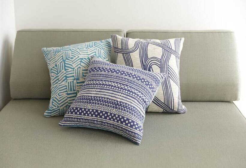 Номер Superior, Locus