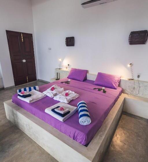 Номер Deluxe Кровать Кинг, Nirvana Beach Boutique