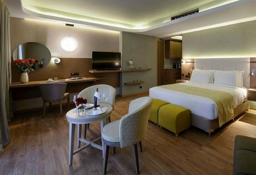 Президентский Люкс, Wyndham Athens Residence