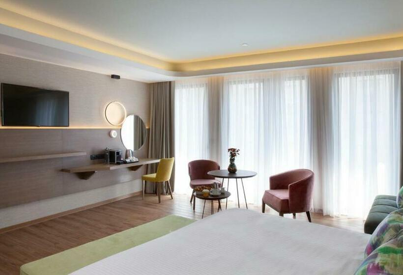 Президентский Люкс, Wyndham Athens Residence