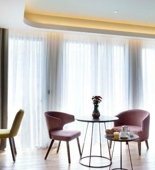 Полулюкс Вид на Город, Wyndham Athens Residence