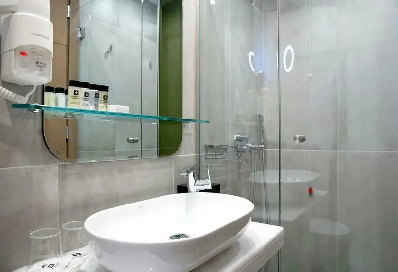 アウトサイドクラシックルーム, Wyndham Athens Residence