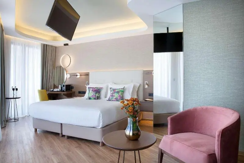 シティビュージュニアスイート, Wyndham Athens Residence