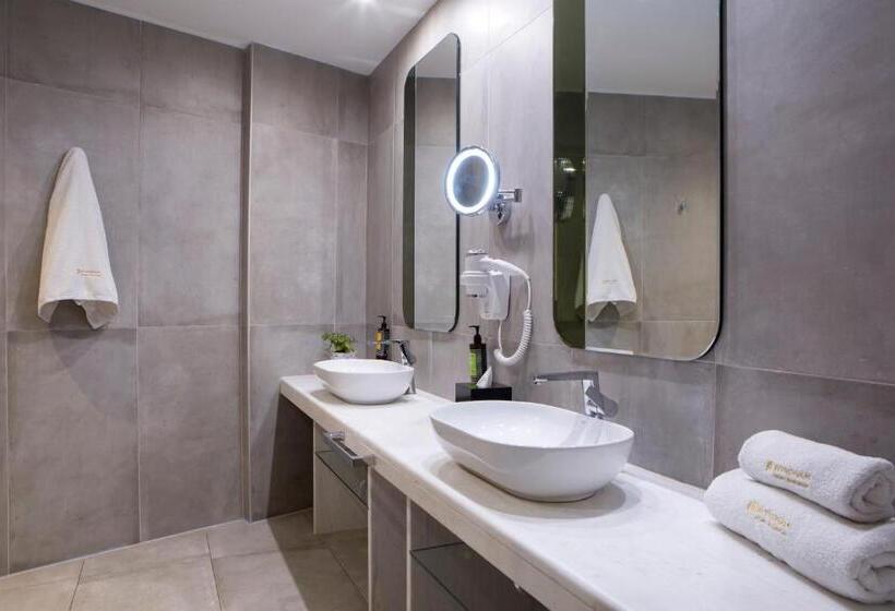 이그제큐티브 스위트, Wyndham Athens Residence